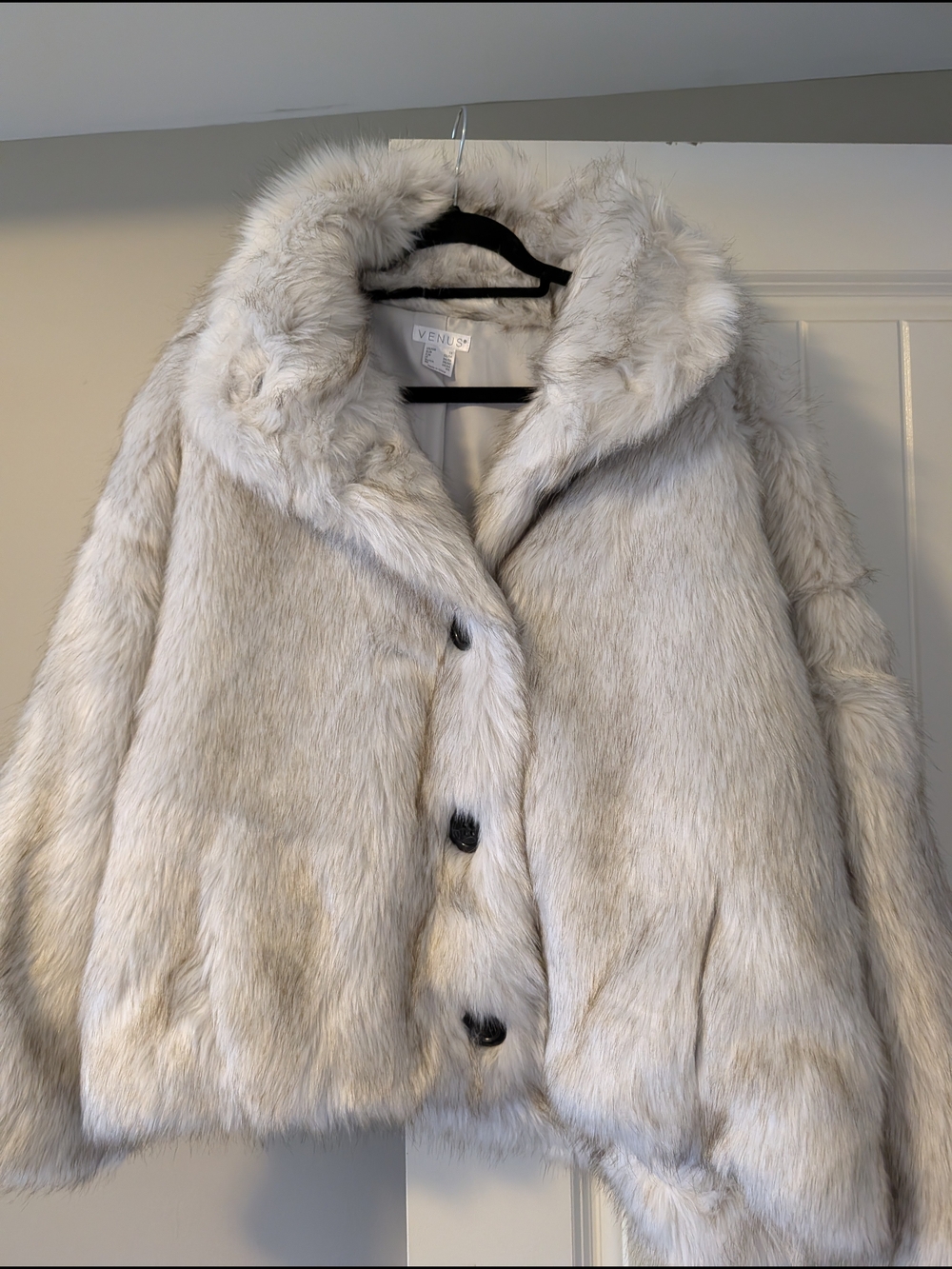 VENUS Cream Faux Fur Jacket - Plush Collar Coat